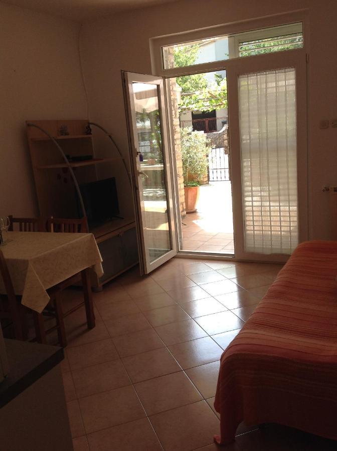 Vila Alma Poreč Exteriör bild